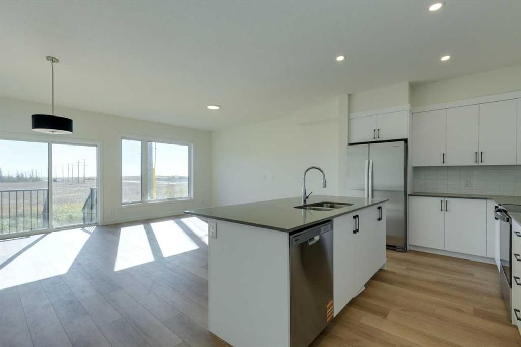 3, 8511 21 Avenue SE, Calgary — photo 5 of 20