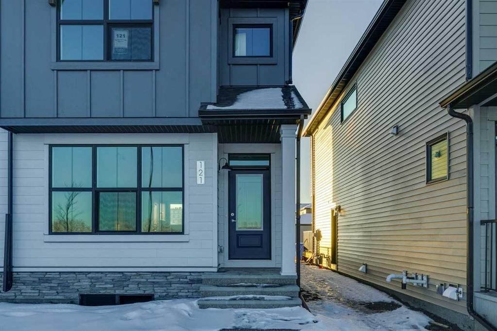 121 Silverton Glen Way SW, Calgary — photo 3 of 31