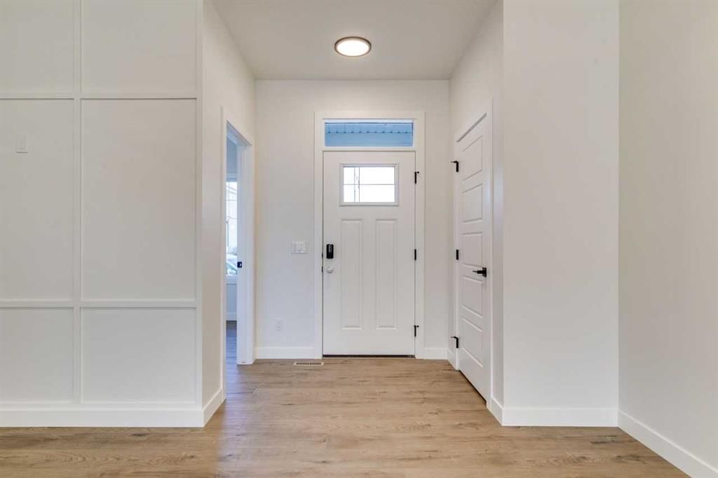 600 Buffaloberry Manor SE, Calgary — photo 4 of 34