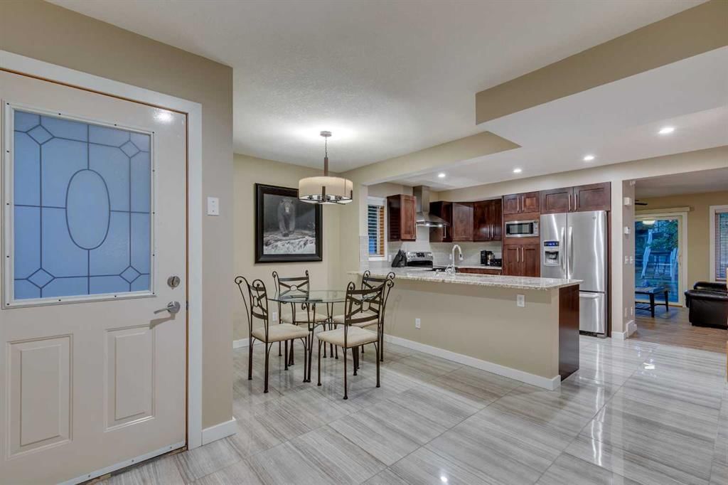 60 Inglewood Cove SE, Calgary — photo 4 of 50