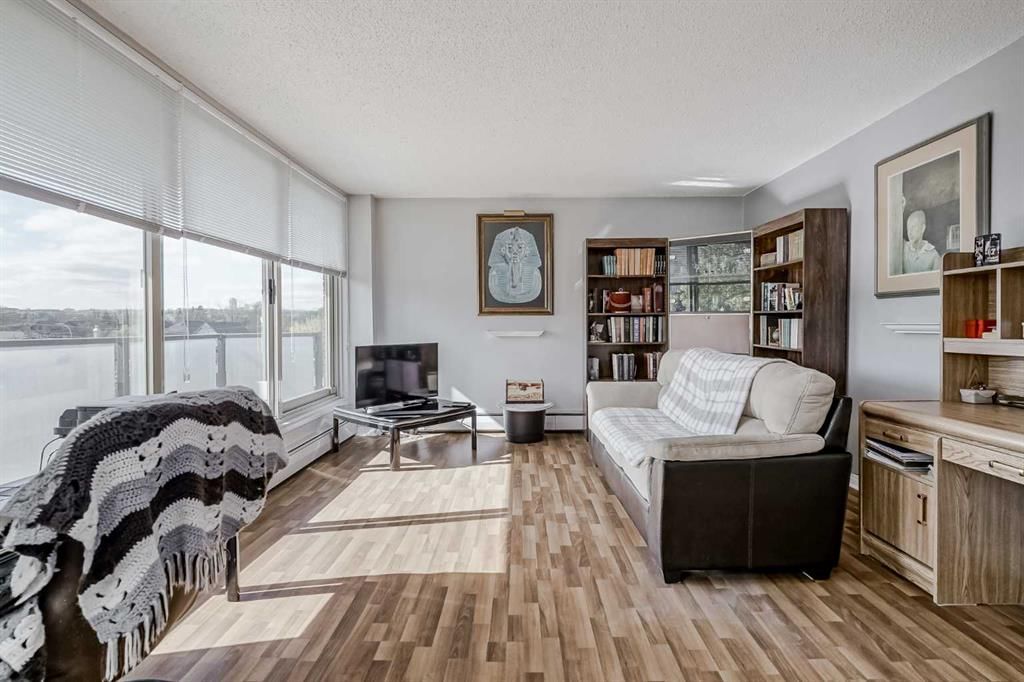 444, 1435 7 Avenue NW, Calgary — photo 3 of 31