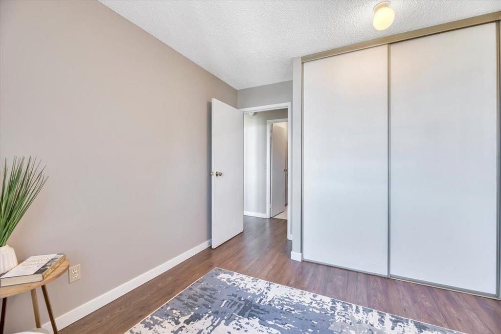 1107, 4944 Dalton Drive NW, Calgary — photo 5 of 37