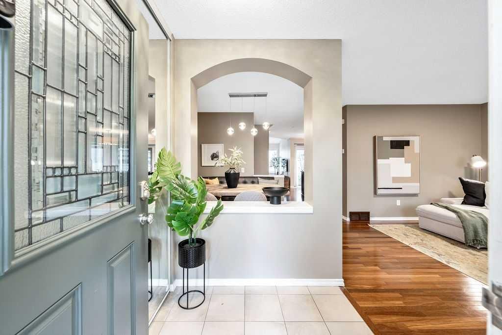 124 Inverness Rise SE, Calgary — photo 4 of 50