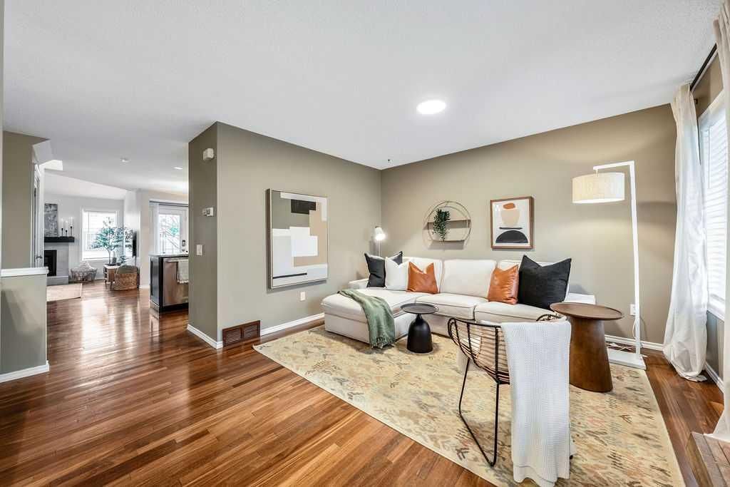 124 Inverness Rise SE, Calgary — photo 5 of 50