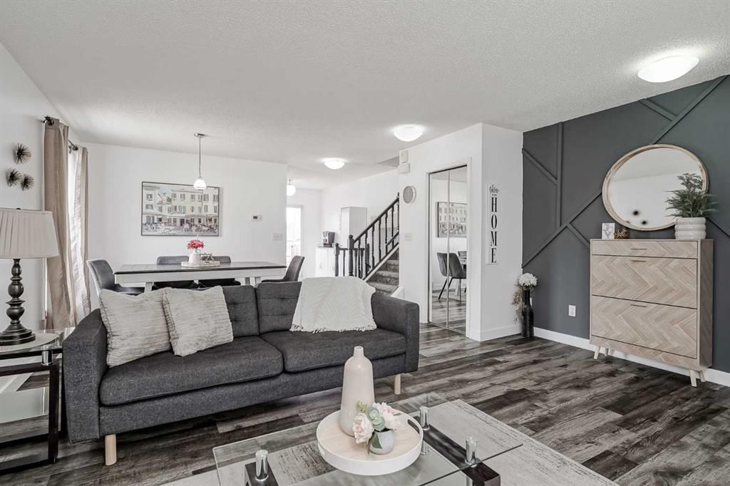 347 Whitefield Drive NE, Calgary — photo 2 of 41