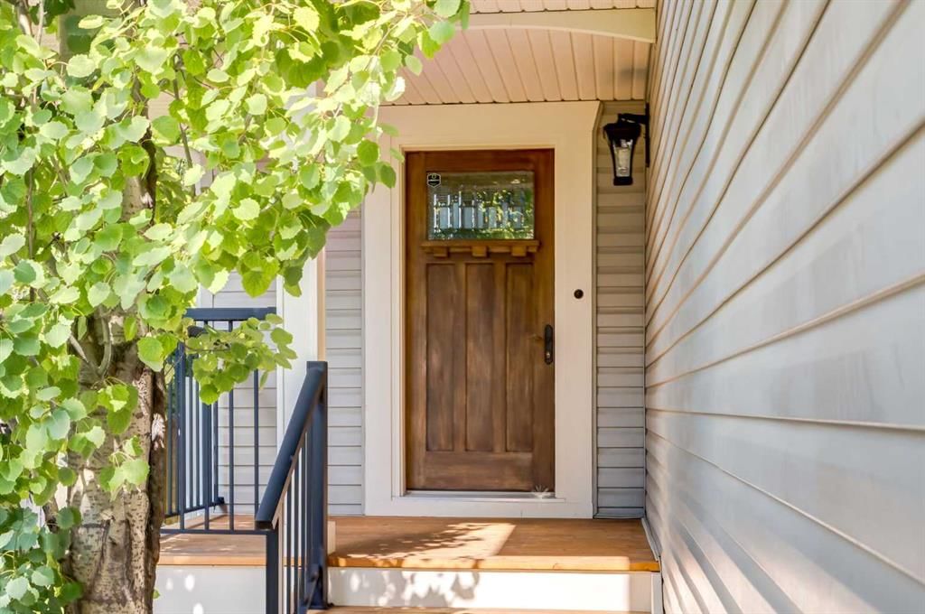 16 Hidden Valley Gardens NW, Calgary — photo 4 of 34