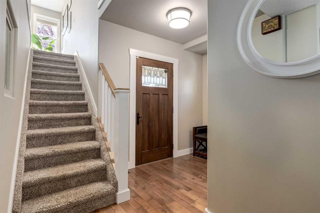 16 Hidden Valley Gardens NW, Calgary — photo 5 of 34