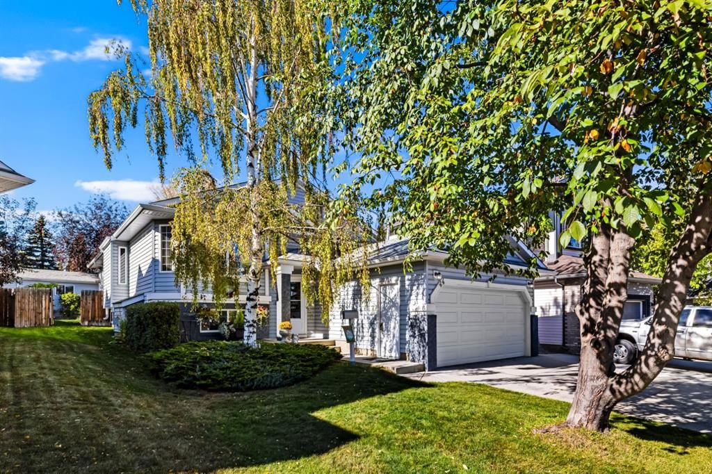 44 Harvest Park Road NE, Calgary — photo 2 of 48