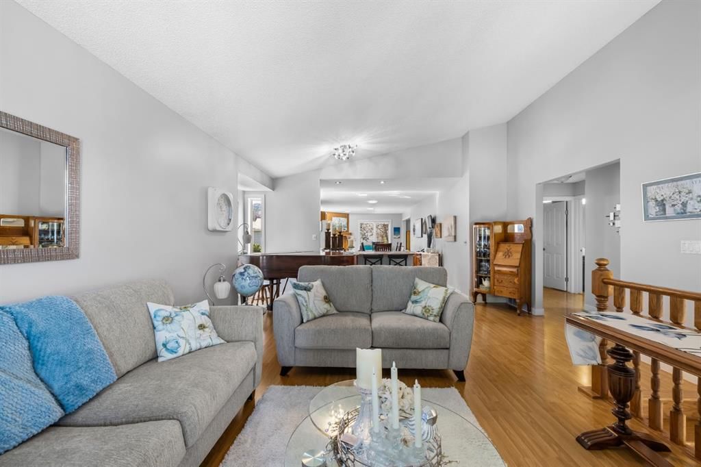 44 Harvest Park Road NE, Calgary — photo 5 of 48