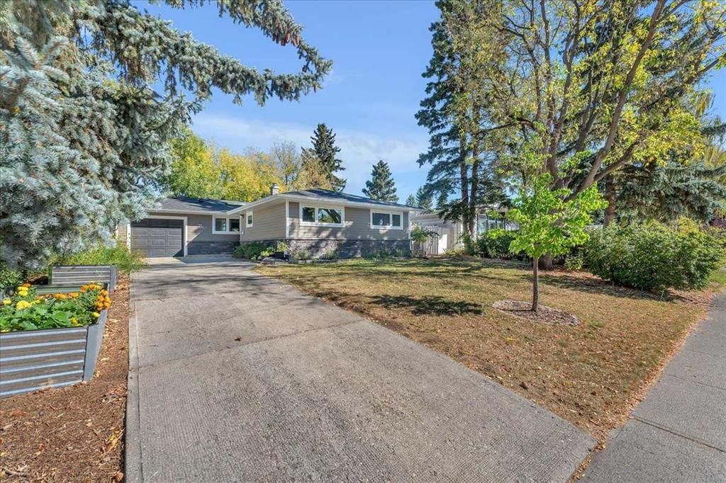 74 Walnut Drive SW, Calgary — photo 5 of 49