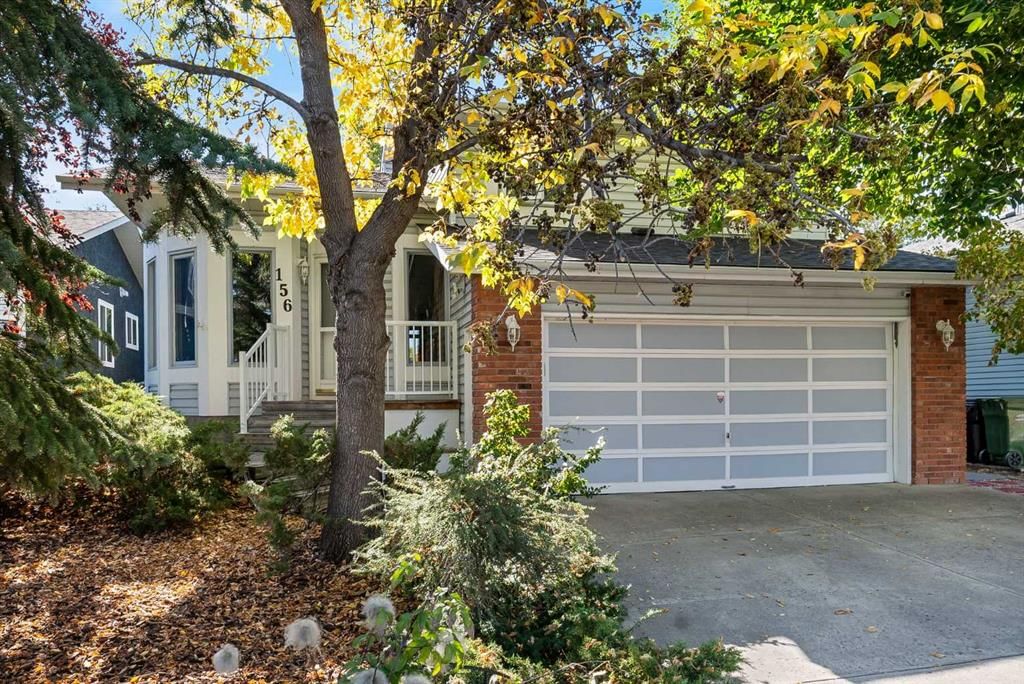 156 Deersaxon Circle SE, Calgary — main listing photo