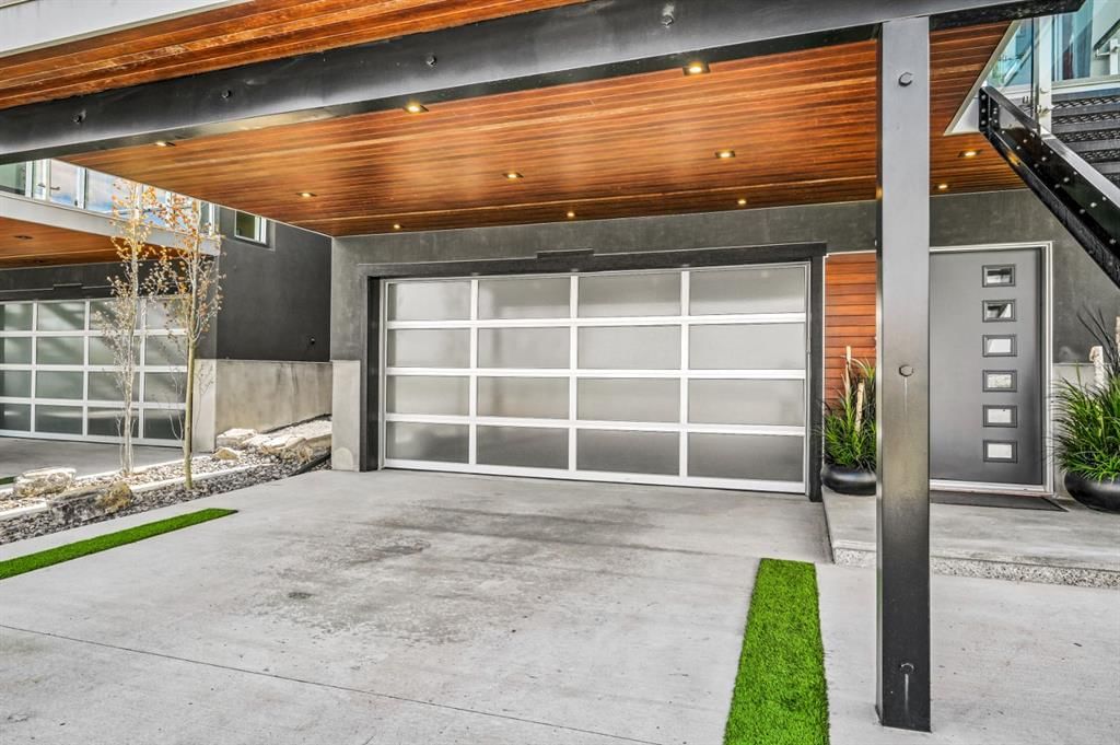 509 31 Avenue NE, Calgary — photo 2 of 47
