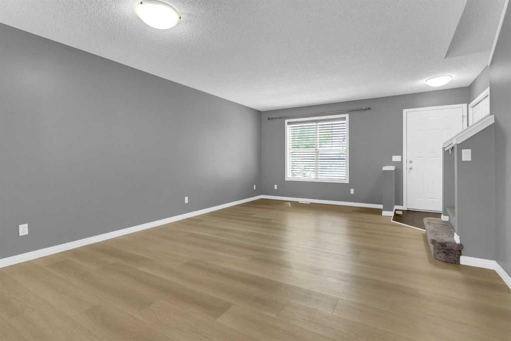 3194 New Brighton Gardens SE, Calgary — photo 3 of 31