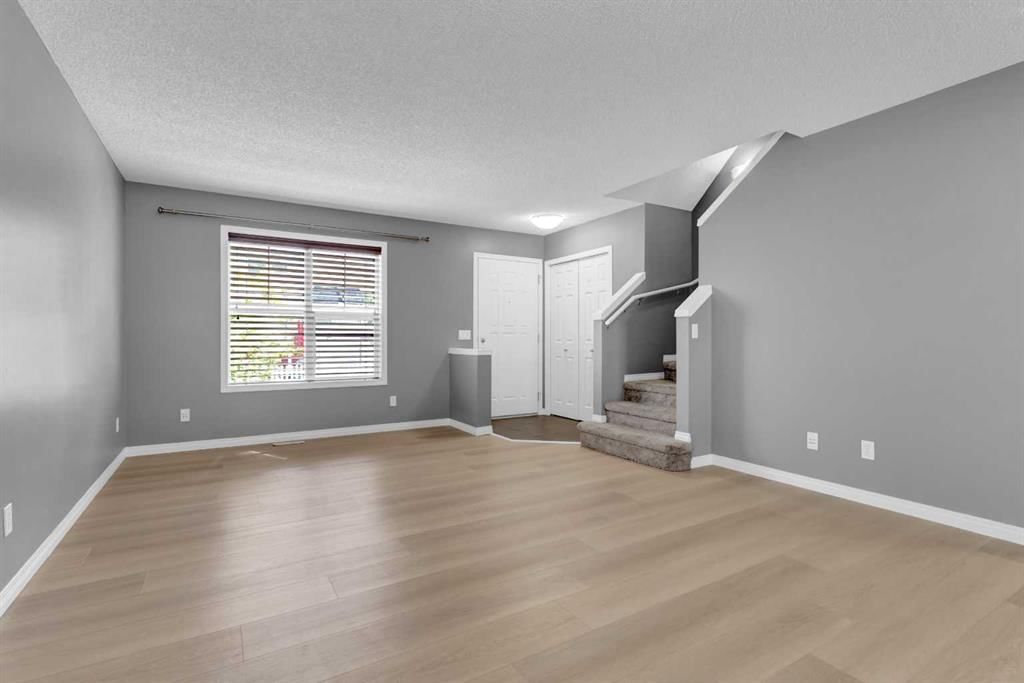 3194 New Brighton Gardens SE, Calgary — photo 5 of 31