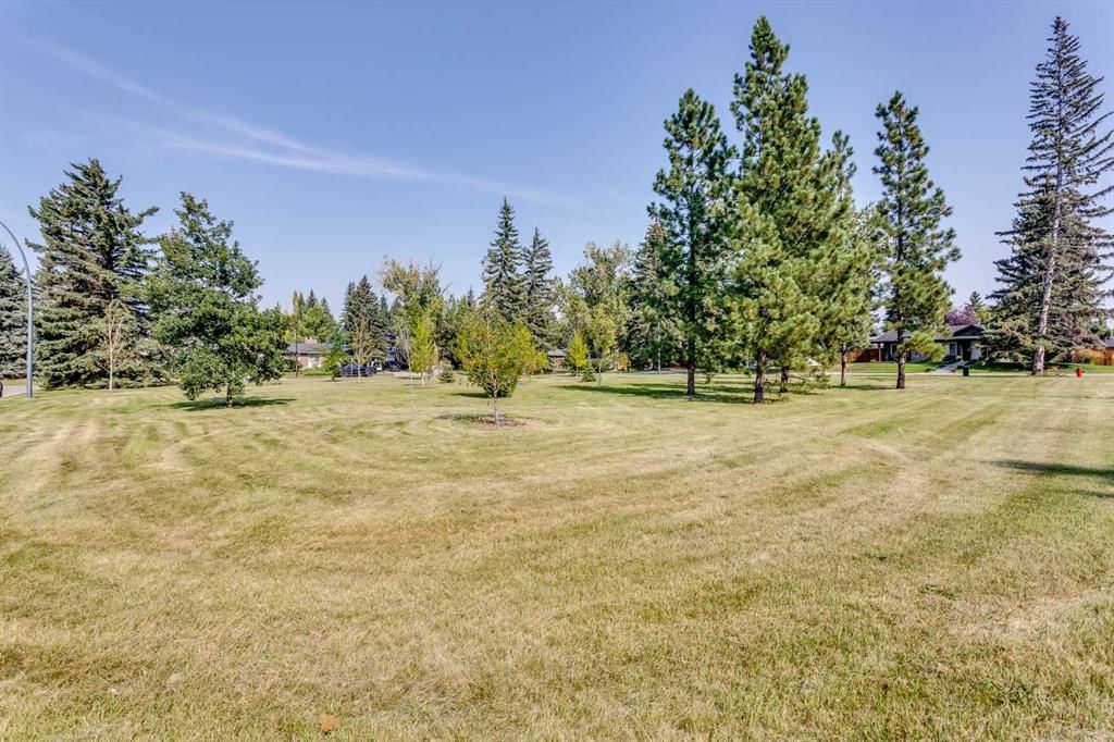 724 Wilton Place SE, Calgary — photo 4 of 50