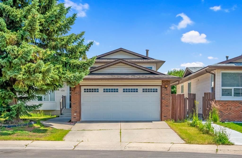 124 Whiteram Close NE, Calgary — main listing photo