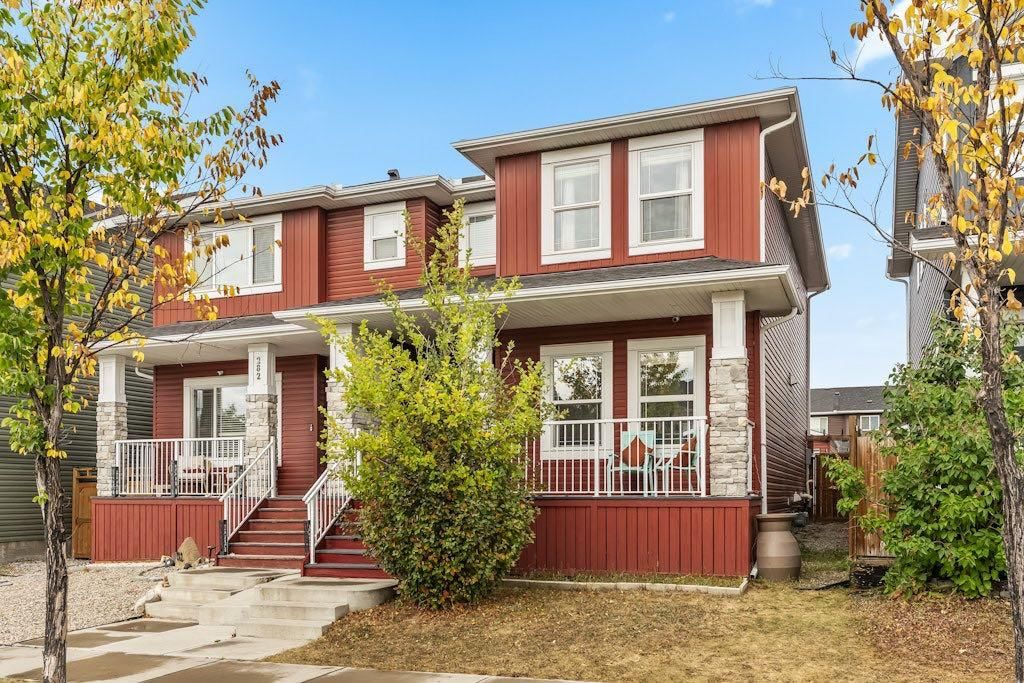 286 Redstone Drive NE, Calgary — photo 2 of 27