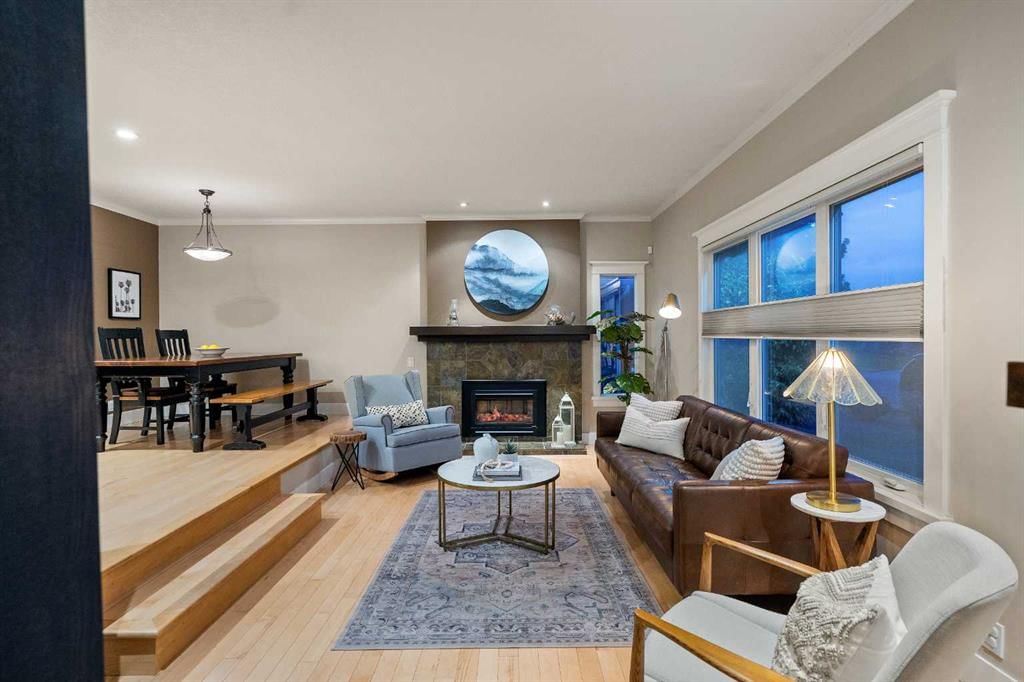 196 Lake Adams Crescent SE, Calgary — photo 3 of 50