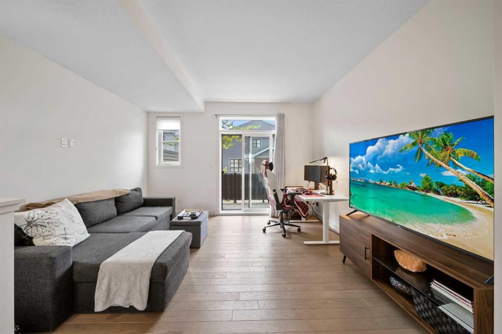 25 Walden Common SE, Calgary — photo 3 of 28