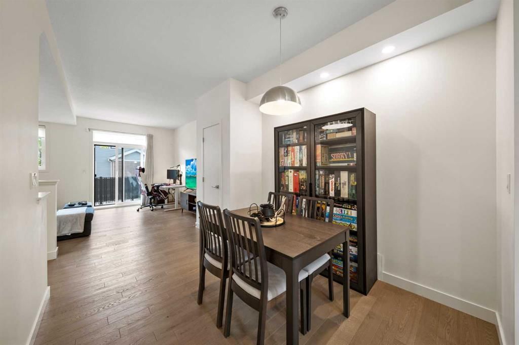 25 Walden Common SE, Calgary — photo 5 of 28