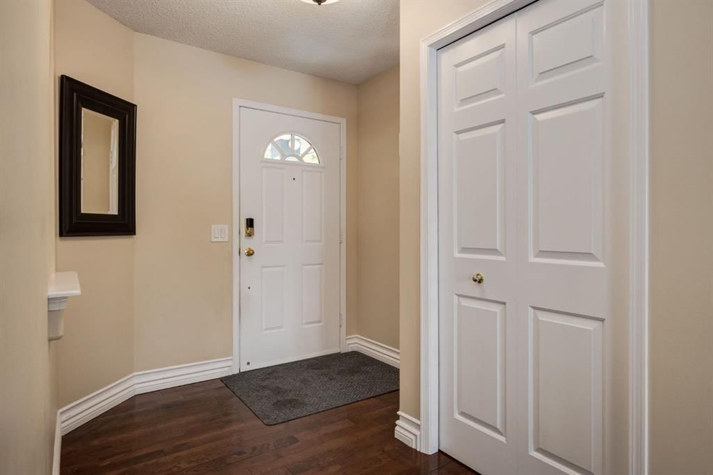 170 Bridlecreek Park SW, Calgary — photo 2 of 50