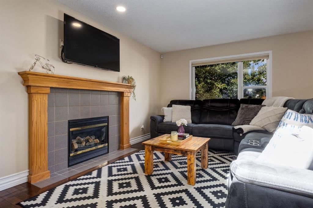 170 Bridlecreek Park SW, Calgary — photo 3 of 50