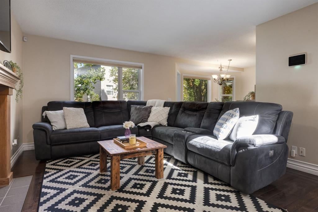 170 Bridlecreek Park SW, Calgary — photo 4 of 50