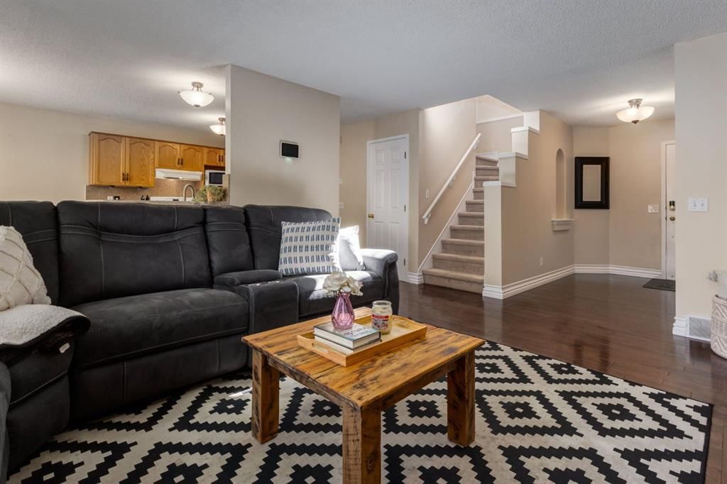 170 Bridlecreek Park SW, Calgary — photo 5 of 50