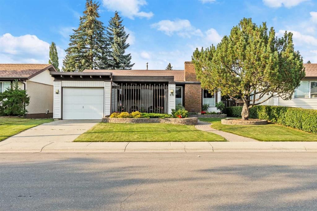4716 31 Avenue NE, Calgary — photo 2 of 42