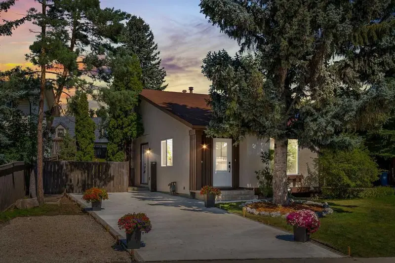 1024 Ranchview Road NW, Calgary — main listing photo