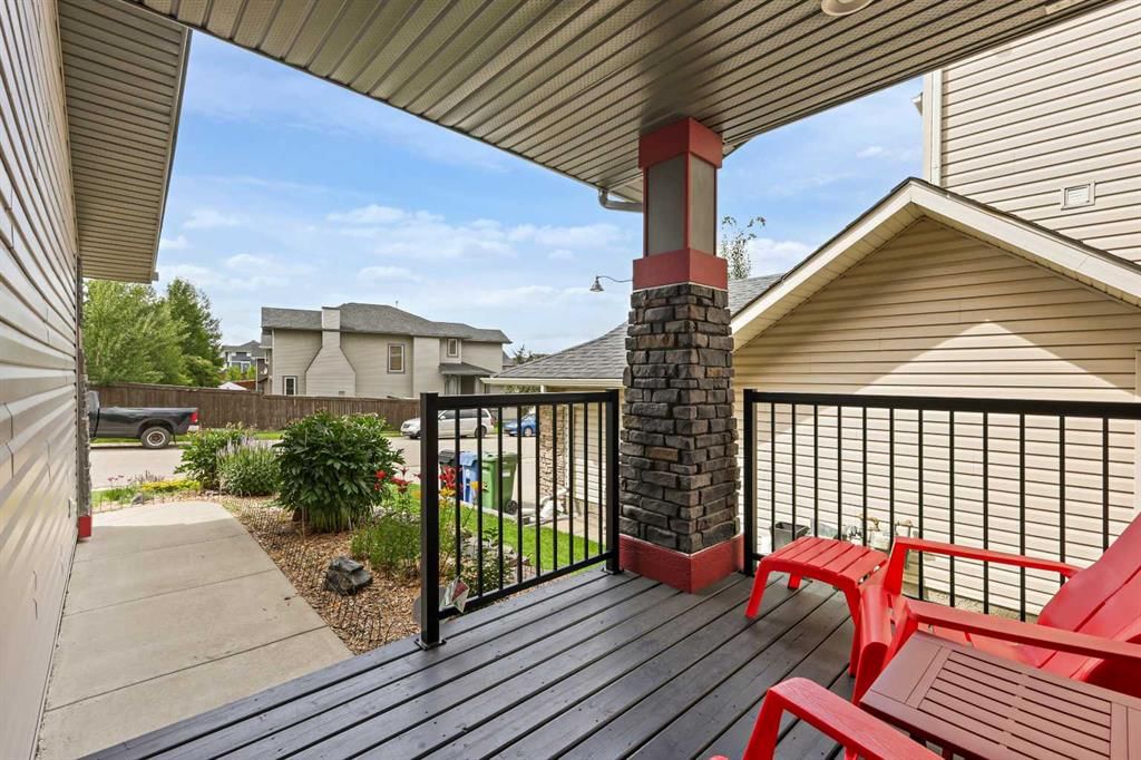 66 Crestbrook Hill SW, Calgary — photo 5 of 40