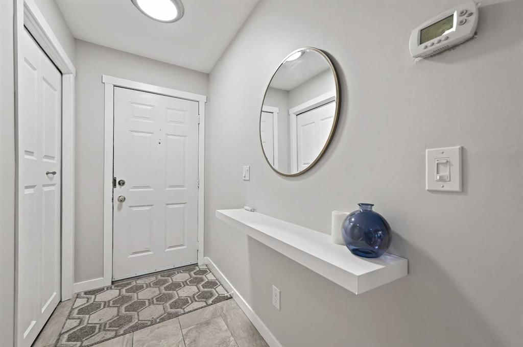 1112 18 Avenue NW, Calgary — photo 4 of 50