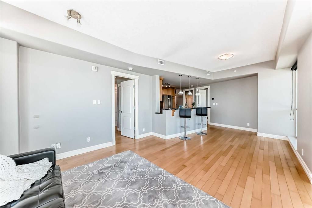 1907, 836 15 Avenue SW, Calgary — photo 5 of 39