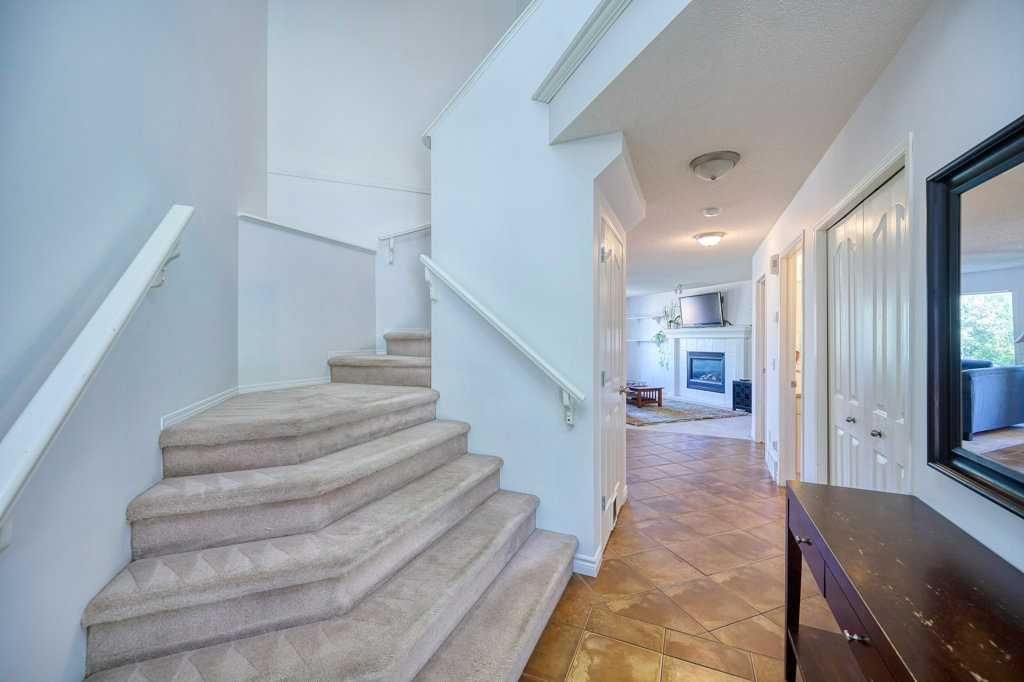 42 Chapalina Way SE, Calgary — photo 2 of 22