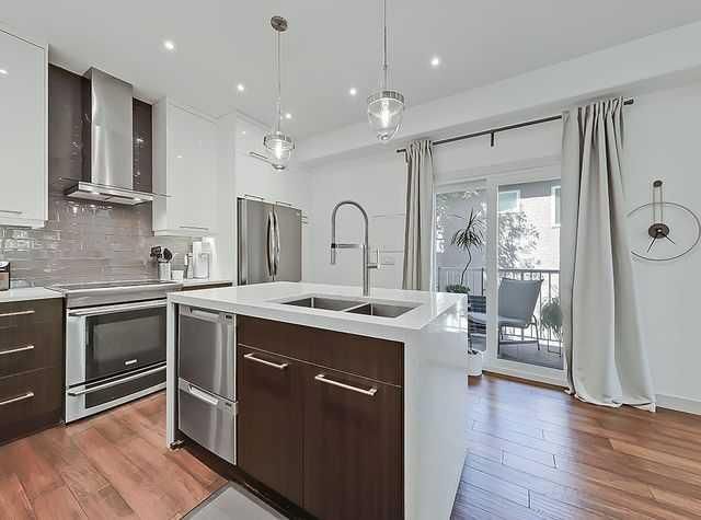 455 20 Avenue NE, Calgary — photo 5 of 34