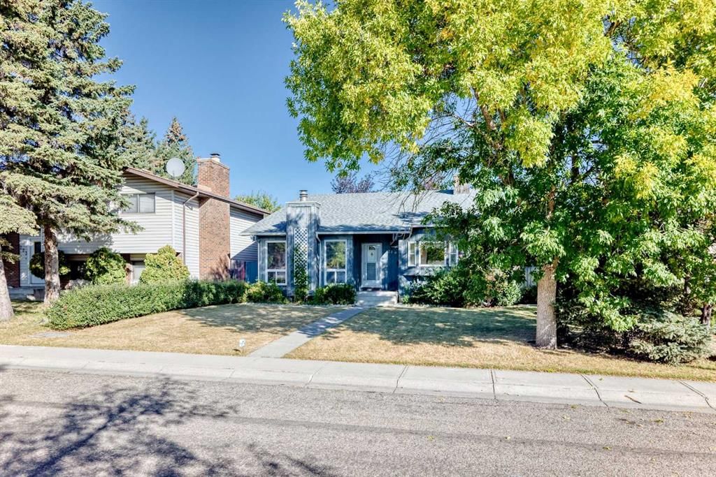 219 Templeview Place NE, Calgary — main listing photo