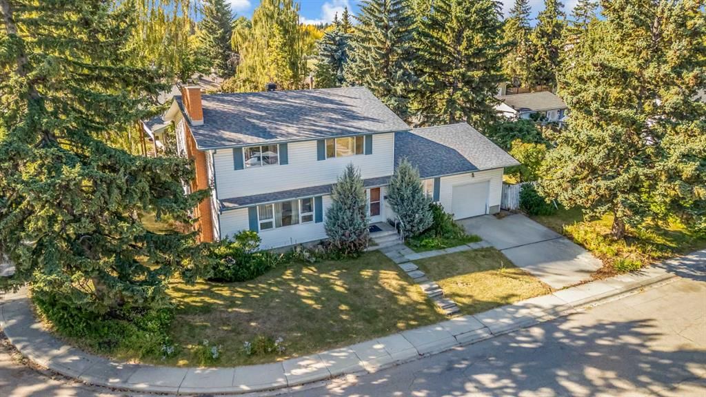 11027 Bradbury Drive SW, Calgary — main listing photo
