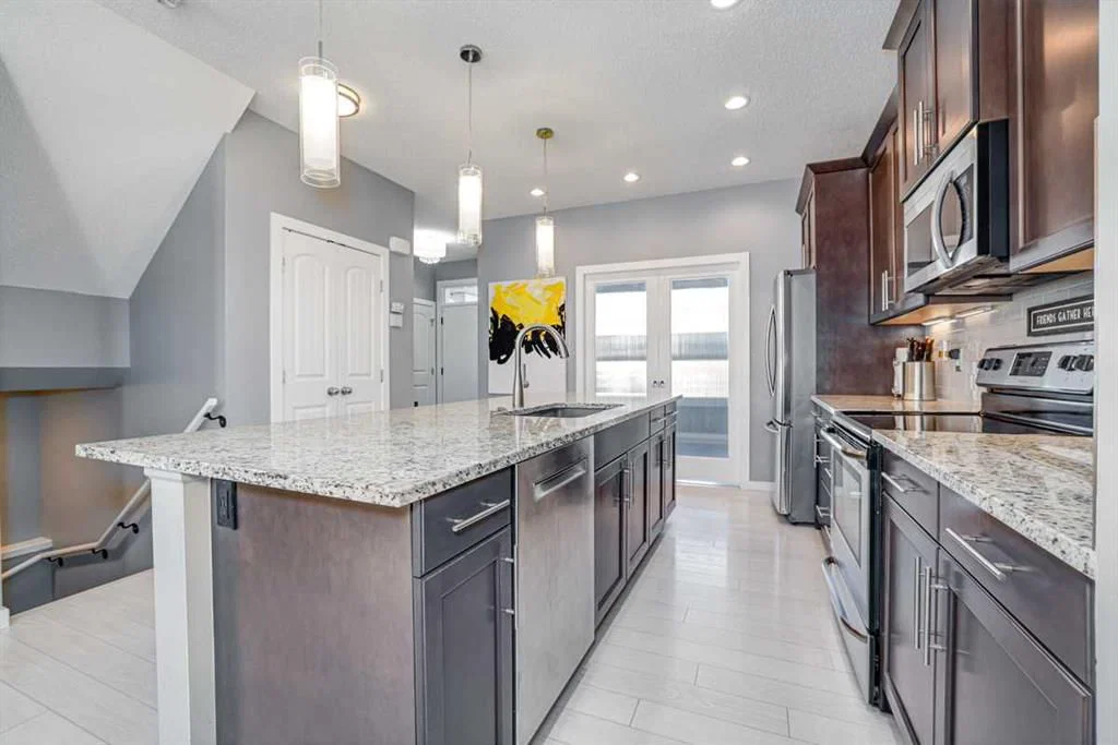 283 Mahogany Heights SE, Calgary — photo 5 of 37