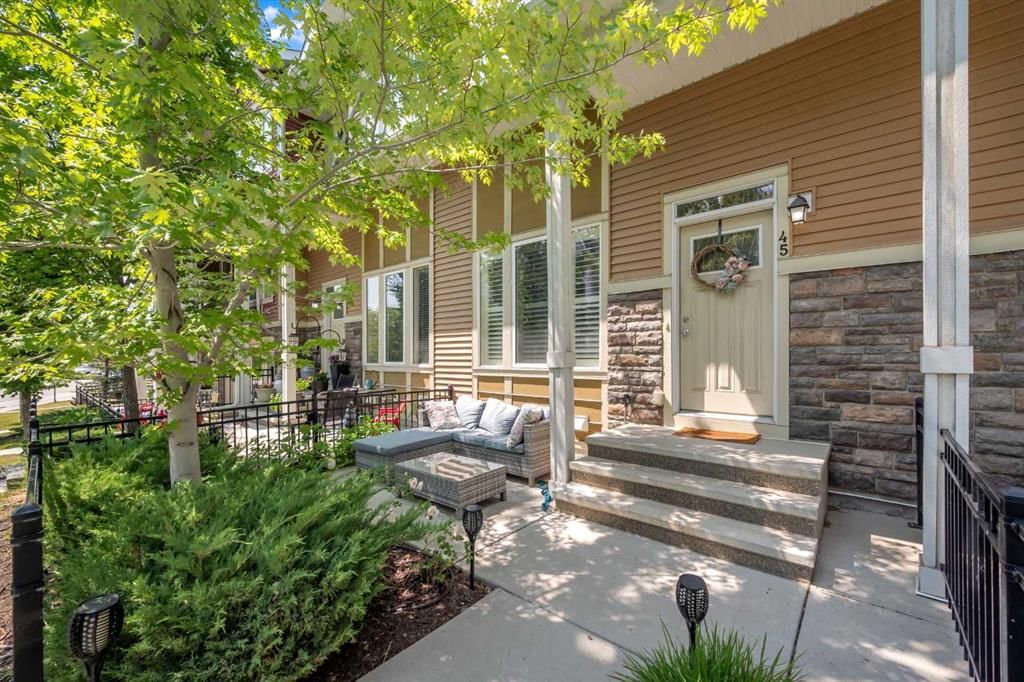 45 AUBURN MEADOWS Way SE, Calgary — photo 2 of 42