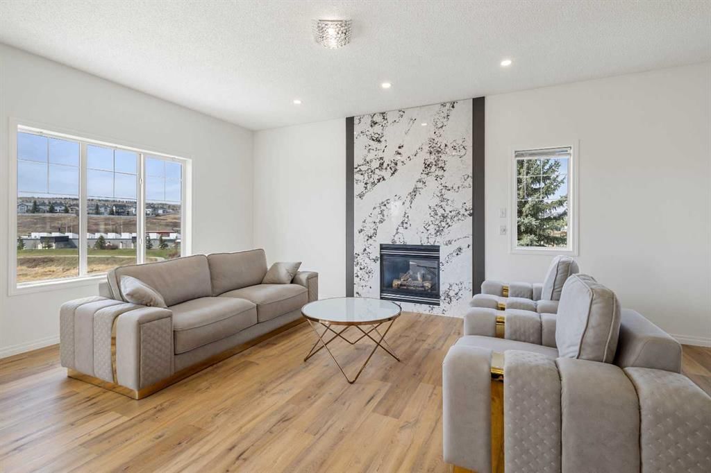 57 Evansbrooke Park NW, Calgary — photo 4 of 50