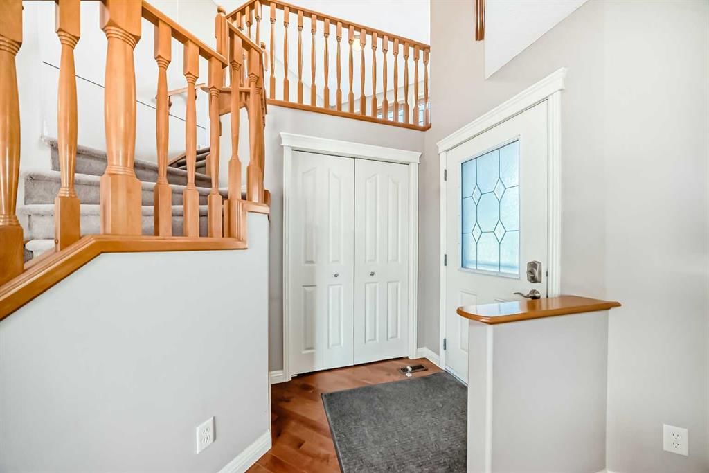 130 Panamount View NW, Calgary — photo 3 of 50