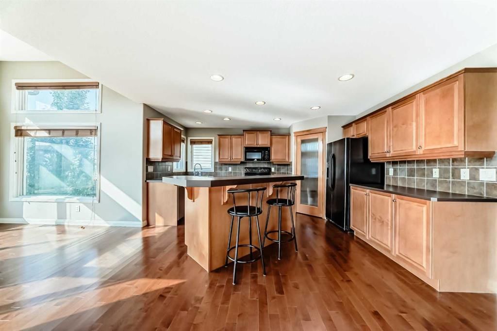 130 Panamount View NW, Calgary — photo 4 of 50