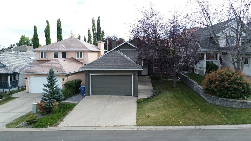209 Patterson Hill SW, Calgary — photo 4 of 47