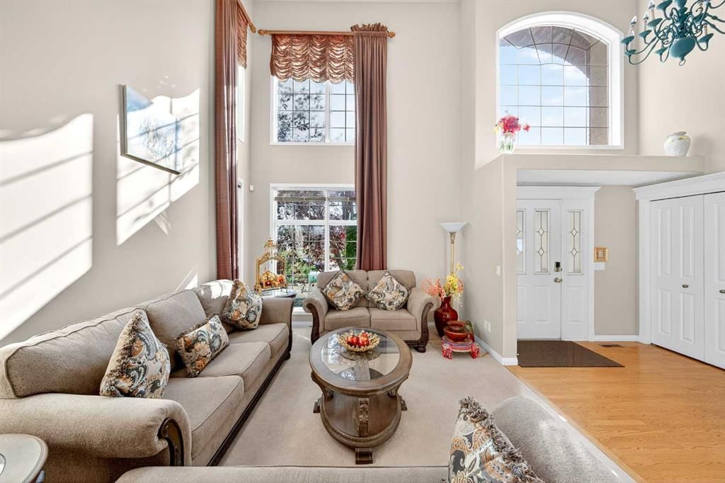 10345 Hamptons Boulevard NW, Calgary — photo 3 of 49