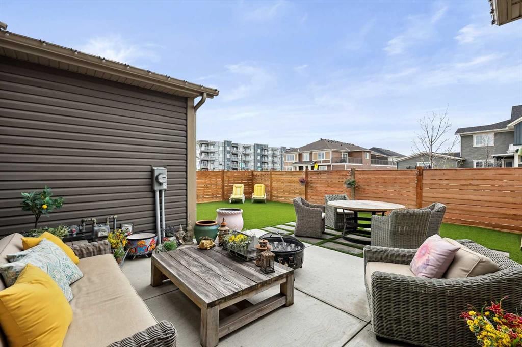 261 Carrington Circle NW, Calgary — photo 4 of 43