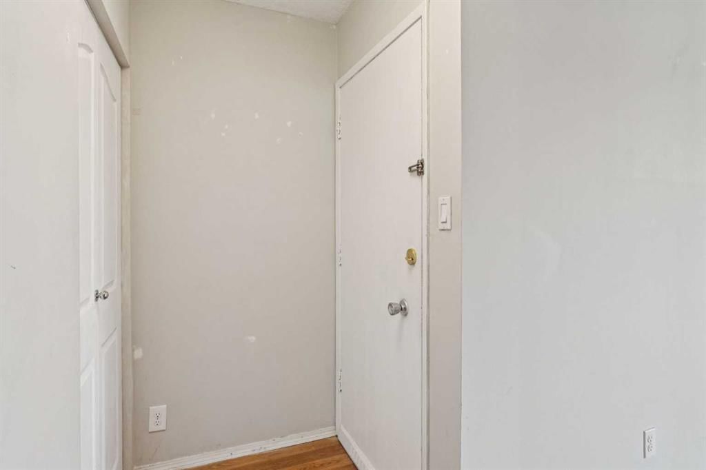 330, 315 Heritage Drive SE, Calgary — photo 4 of 23