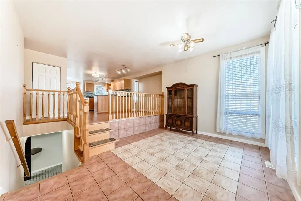 261 Bridlecreek Park SW, Calgary — photo 4 of 49