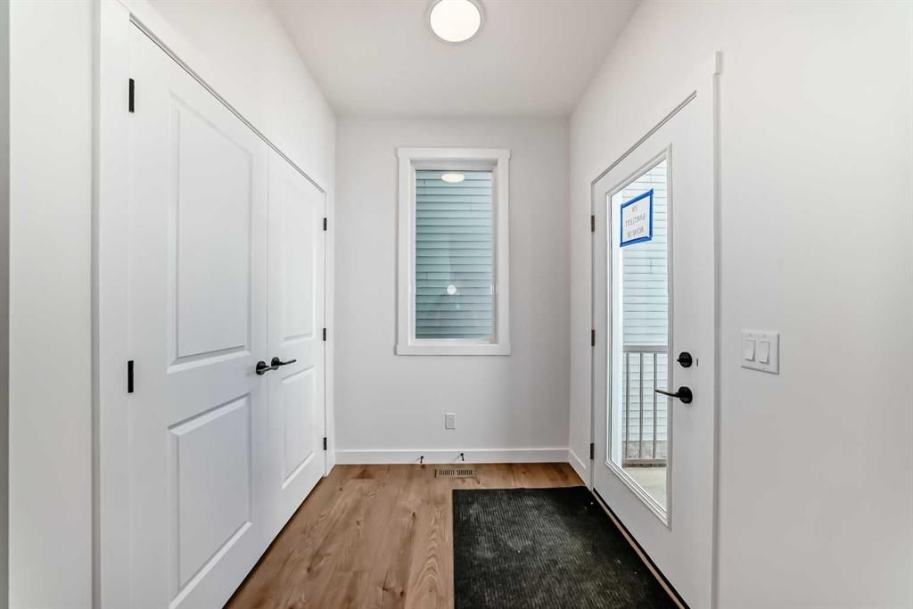39 Bartlett Row SE, Calgary — photo 3 of 50