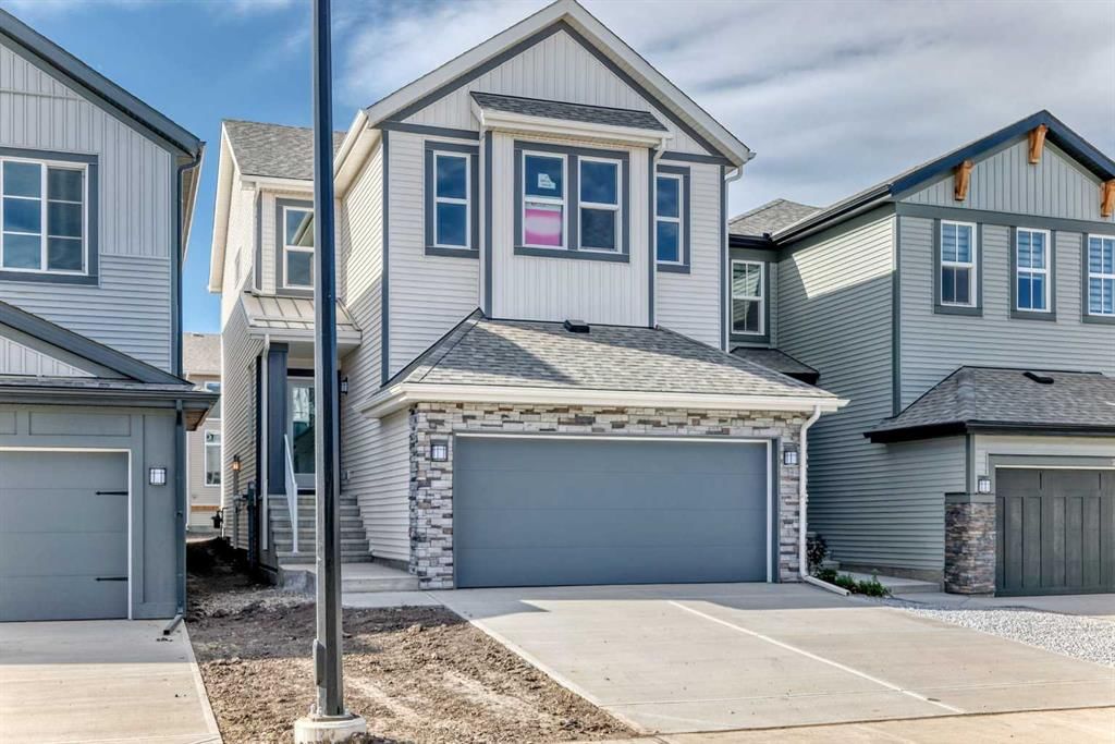 29 Bartlett Way SE, Calgary — main listing photo