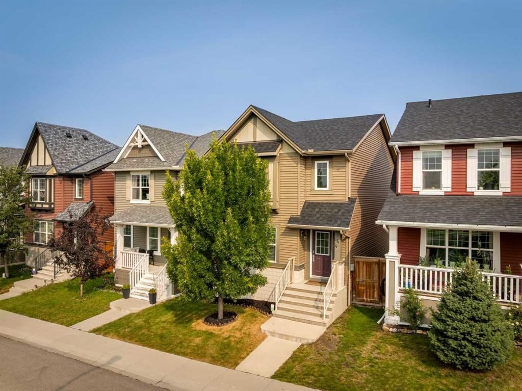 44 Evansborough Common NW, Calgary — main listing photo